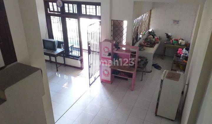 Rumah bagus & bersih lokasi bagus dekat jalan Urip Sumoharjo 8