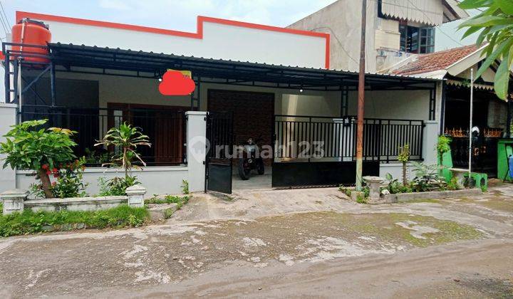 Rumah sewa bagus & strategis dekat Manahan, Solo 1