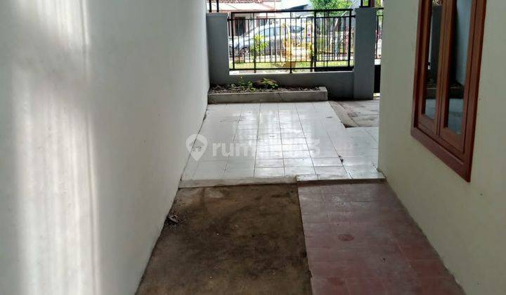 Rumah sewa bagus & strategis dekat Manahan, Solo 15
