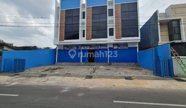Ruko Yos Sudarso 3lt, lokasi bagus tengah kota utk usaha & dagang 2