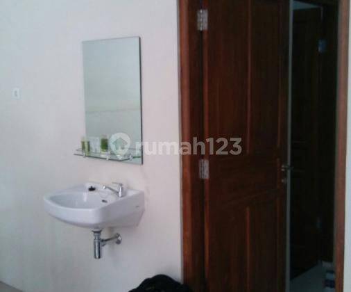 Rumah sewa bagus, terawat, luas & nyaman dekat Solo Square, Kerten, Purwosari, Solo 5