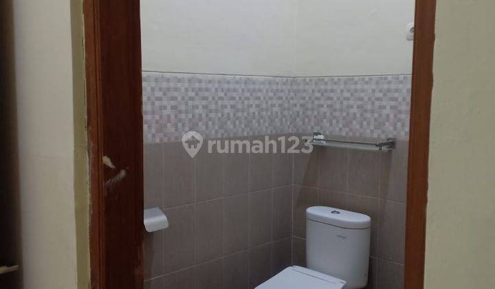 Rumah sewa bagus, terawat, luas & nyaman dekat Solo Square, Kerten, Purwosari, Solo 10