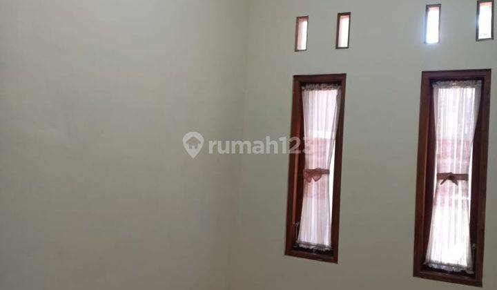 Rumah sewa bagus, terawat, luas & nyaman dekat Solo Square, Kerten, Purwosari, Solo 17