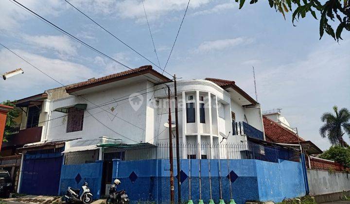 Rumah tengah kota Solo, lokasi istimewa, dekat kemana sj 2