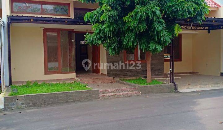 Rumah cluster cantik 2 lantai siap pakai, lokasi strategis  2