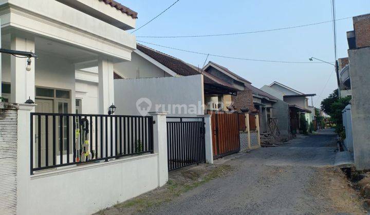 Rumah baru bagus minimalis siap pakai di colomadu solo 2