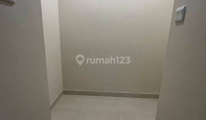 Apartemen Taman Anggrek Residences 2 Kamar Tidur Semi Furnished 2