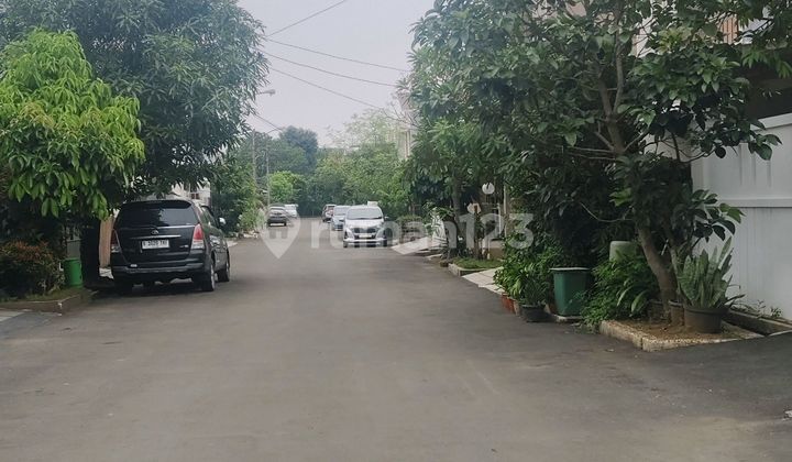 Dijual Rumah Sektor Dekat Penabur Gading Serpong 2