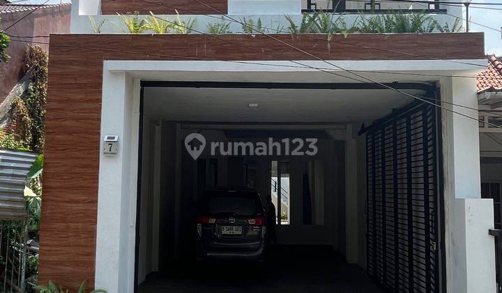 Rumah Bagus , Lokasi Stragetis , Full Interior , Tiap Kamar Ada Ac , Garasi Mobil Bisa 4 3 Lantai 1