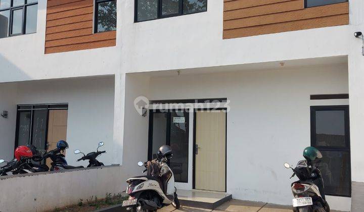 Rumah di jual Cepat 2Lantai Harga 500 jutaan. ALL IN 1