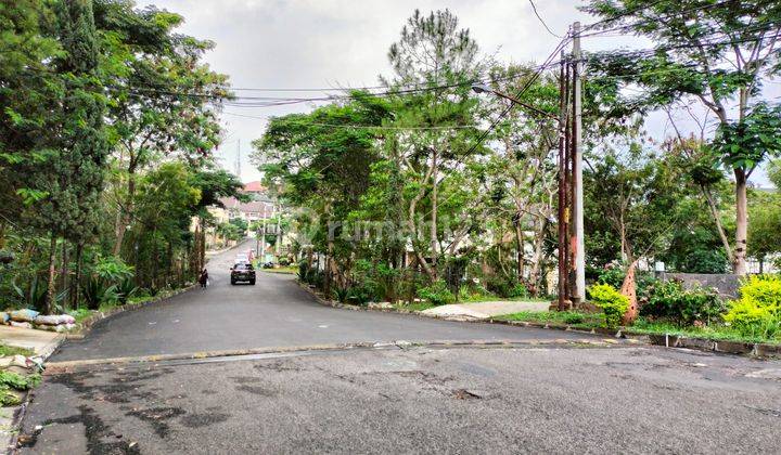 Rumah di jual sejuk asri dan nyaman di  The Awani Residence 2