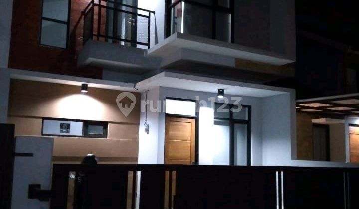 Rumah 2 Lantai di Jual Cepat di Kota Cimahi 600 Juta,An