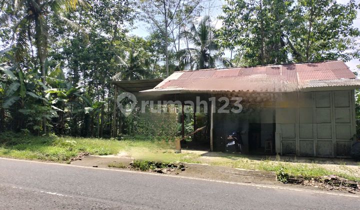 Matang Land for Quick Sale, Strategic Location Near Rende Station.