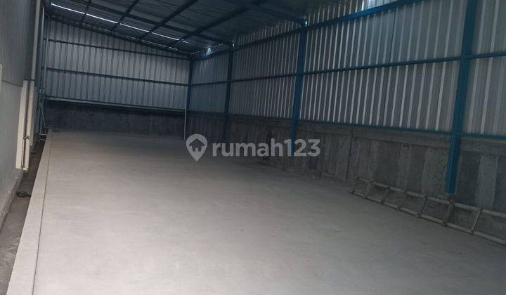 Gudang/ Toko.siap.pakai,lokasi Strategis Di.oinggir.jalan Raya 2