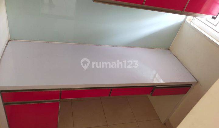 Rumah Semi Furnish di Area Paradise Serpong, Hadap Selatan, Harga Murah 3