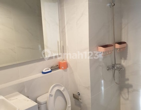 Apartemen Posisi Hook, Harga Nego Tipis, Ada 2br, Siap Huni di The Smith Alsut 2