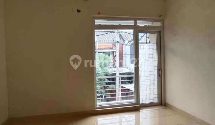 For Rent: Park Residence Cengkareng House 2