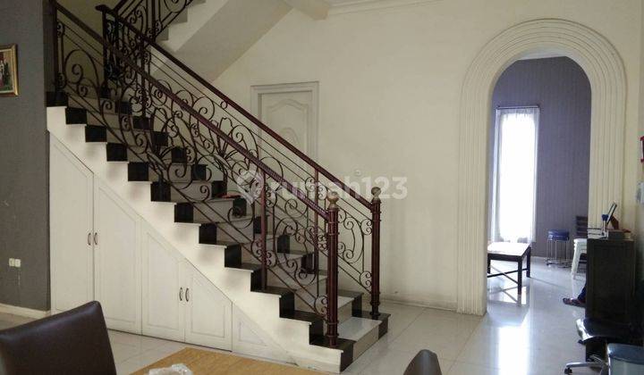 Rumah Siap Huni, Dekat Pakuwon Mall 4