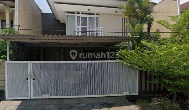 Rumah Minimalis Modern Siap Huni di Taman Pondok Indah, Wiyung 1