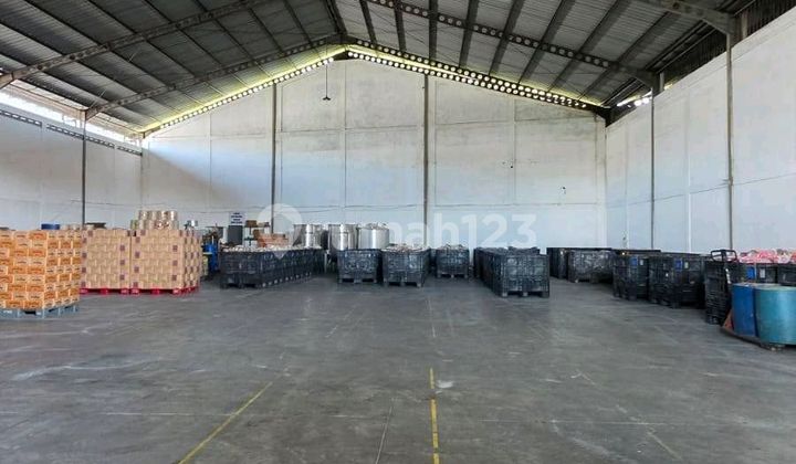 Ready-to-Use Industrial Licensed Warehouse, Near Gempol Toll Access Ready-to-Use Industrial Licensed Warehouse, Near Gempol Toll Access