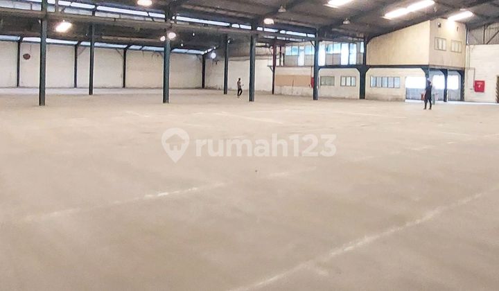 Industrial Permit Warehouse Ready to Use, Close to Highway and Airport Industrial Permit Warehouse Ready to Use, Close to Highway and Airport