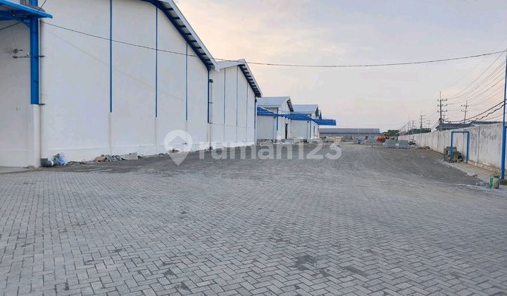 Gudang Loading Dock Siap Pakai, Dekat Tol Dan Bandara