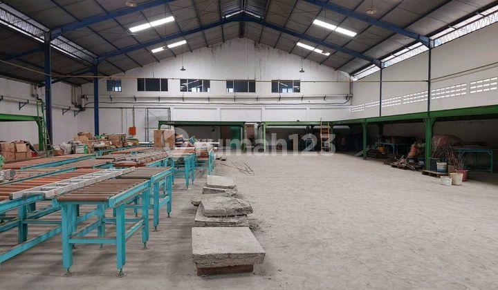 Ready-to-Use Industrial Permit Warehouse in Margomulyo