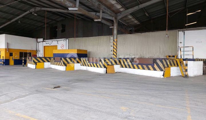 Industrial Warehouse with Ready-to-Use Permit, Near Highway and Airport Industrial Warehouse with Ready-to-Use Permit, Near Highway and Airport