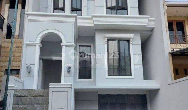 Rumah Mewah Baru Gress Siap Huni Di Graha Famili 1