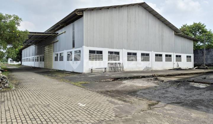 Ready-to-Use Industrial Warehouse, Close to Toll Access Ready-to-Use Industrial Warehouse, Close to Toll Access