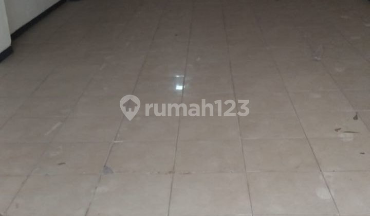 For Rent: Barata Jaya Shop House in Gubeng, Surabaya 2