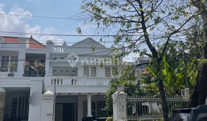 For Rent House on Kapuas Street near Darmo, Surabaya City Center.