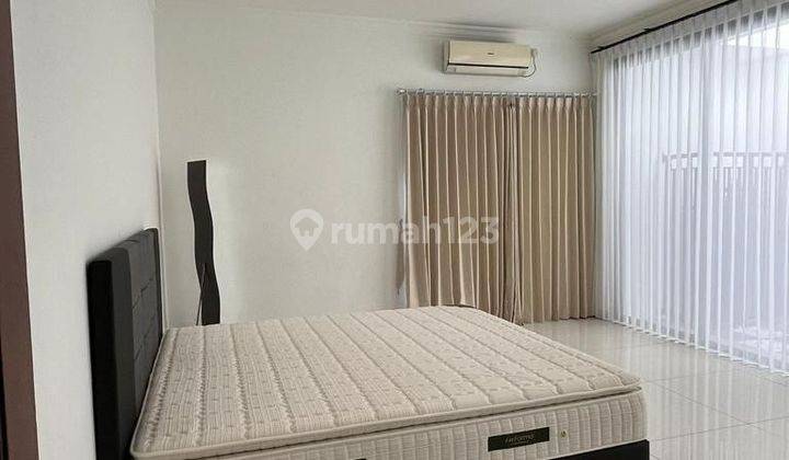Disewakan Rumah Citraland Chrystal Golf Surabaya  8