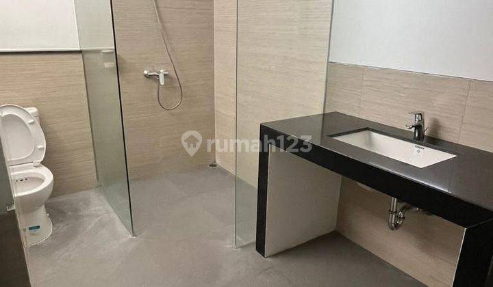 Disewakan Rumah Citraland Chrystal Golf Surabaya  4