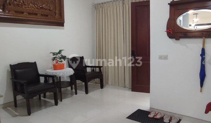 Disewakan Rumah Citraland Chrystal Golf Surabaya  14