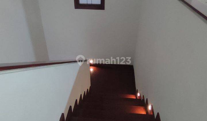 Disewakan Rumah Citraland Chrystal Golf Surabaya  16