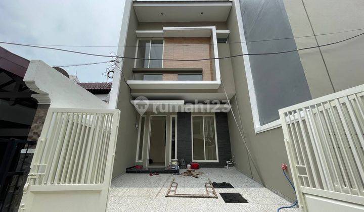 Dijual Rumah Tengah Kota Ready Manyar Indah Surabaya  1