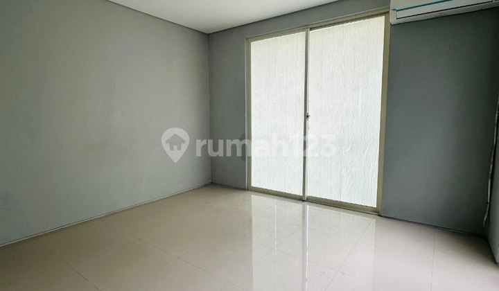 For Sale House Grand Pakuwon Cluster Queensland Surabaya
