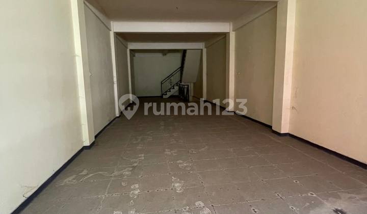 For Rent: Barata Jaya Shop House, Gubeng Surabaya Location 2