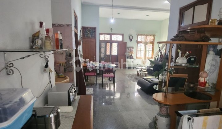 ruang tamu dijual rumah wisma permai surabaya