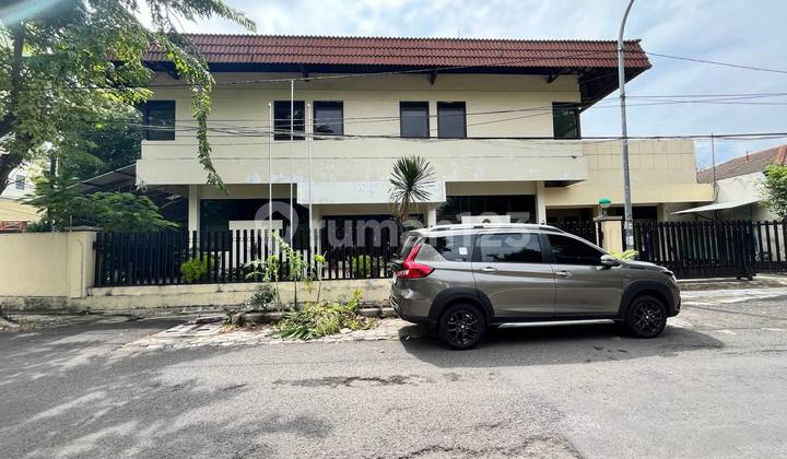 House/Office Prapen 100 Meters From Raya Jemursari Surabaya 858.0 m²