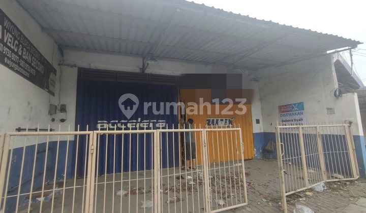Toko Raya Wiyung Surabaya Jl Kembar Wiyung Toko Raya Wiyung Surabaya Jl Kembar Wiyung