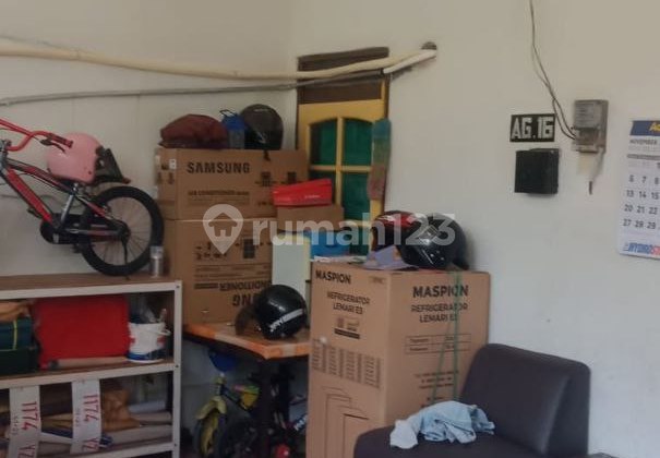 Griyo Mapan Sentosa House in Tropodo near Juanda Airport 2