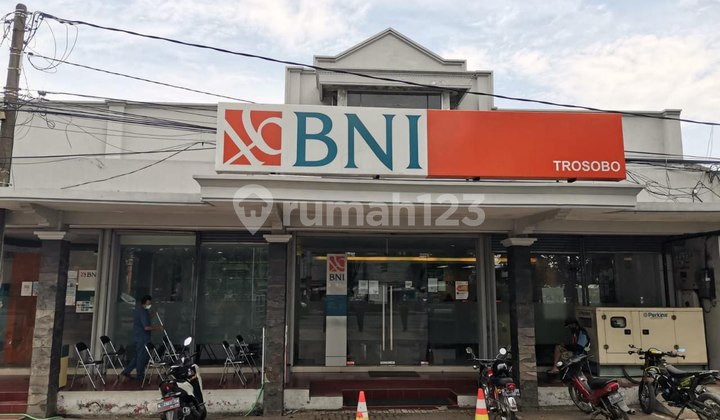 Shop House Facing Ry Trosobo Street Sidoarjo, In Front of Samsat Krian Office 1