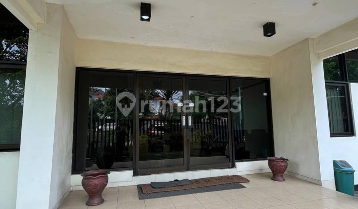 House/Office Prapen 100 Meters From Raya Jemursari Surabaya 858.0 m²