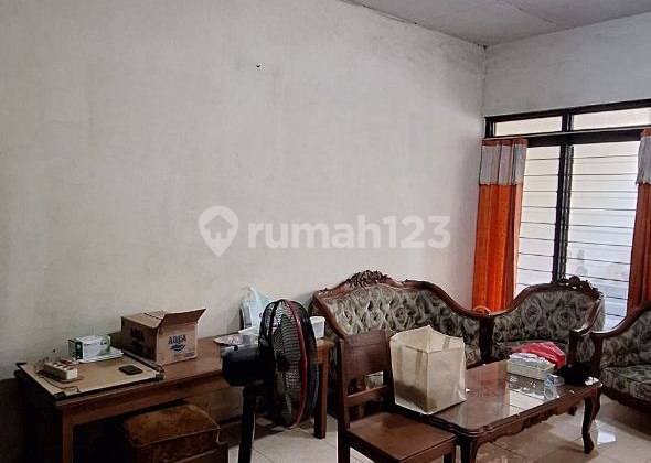 For Sale: Kutisari Indah House in Surabaya near Petra Campus