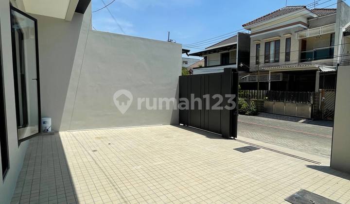 Dijual Rumah Gress Baru Manyar Surabaya Harga Nego  2