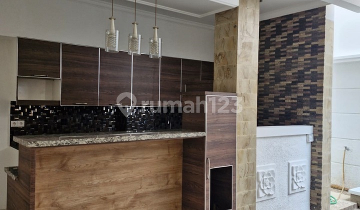 Rumah Kuldesak Hadap Timur Siap Huni di Legenda Wisata Cibubur Rumah Kuldesak Hadap Timur Siap Huni di Legenda Wisata Cibubur