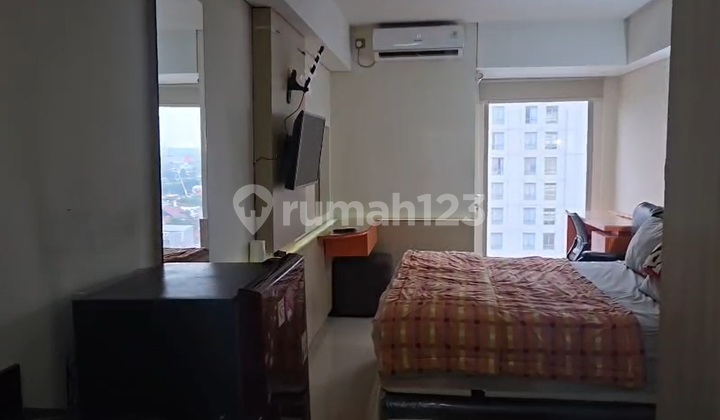For Sale and For Rent Apartment with Exceptional View at Warhol Apartment Semarang 1