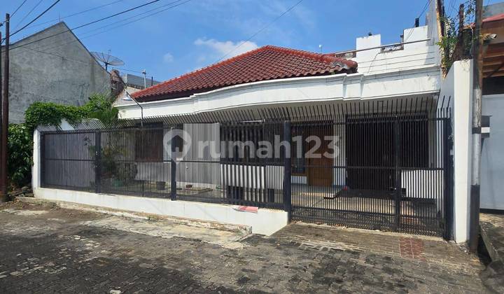 Dijual dan Disewakan Rumah Tengah Kota Bebas Banjir di Jl. Seroja Timur Semarang 1